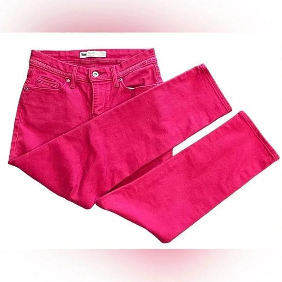 Levi’s Demi Curve Silhouette Classic Rise Slim  Leg Fuchsia Jeans Size 26 - Picture 1 of 9